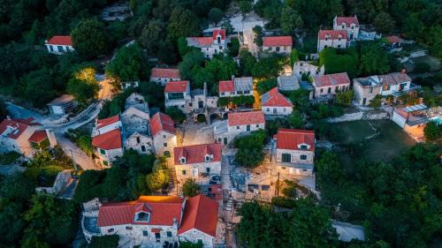 Tucepi House | Stone house Marinko - Free Beach Parking