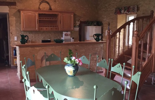 Coux-et-Bigaroque-Mouzens House | STONE HOUSE WITH OPEN VIEW AND SWIMMING POOL