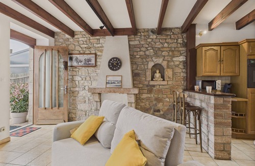 Erquy Ski Chalet | Stone house with garden for 4 people