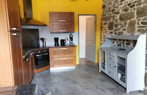 Plerguer House | Stone manor house in equestrian center near saint malo/mont saint michel