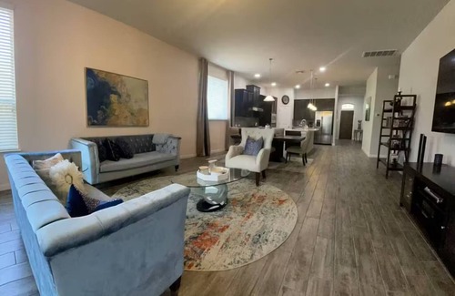 Wetmore House | Stone Oak Home Near JW Marriot