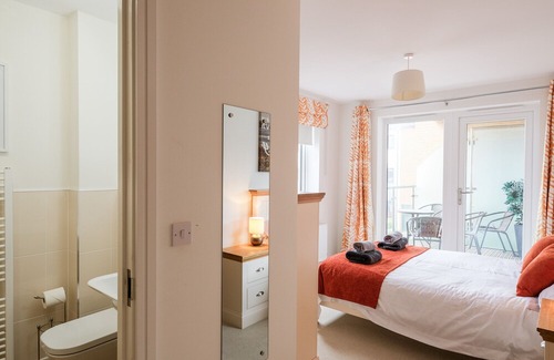 Saint Austell Bay Apartment | Stone's Throw, CHARLESTOWN