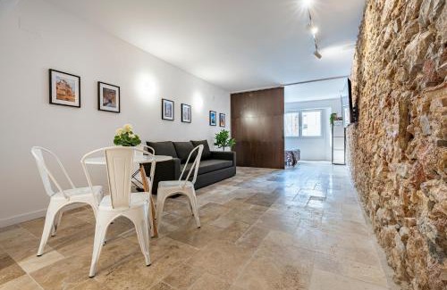 Tarragona Apartment | Stone Wall Apartment en Barri Port Maritim