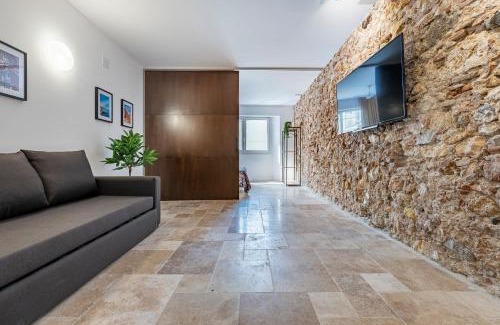 Tarragona Apartment | Stone Wall Apartment en Barri Port Maritim