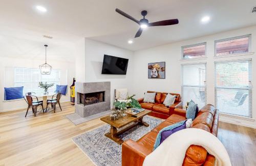 The Colony House | Stonebriar Stunner