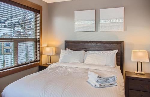 Big White Ski Resort Apartment | Stonegate Resort Unit B303