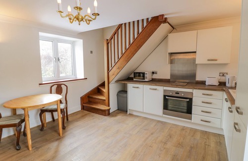 Billingsley Cottage | STONEHAVEN, romantic, character holiday cottage in Cleobury Mortimer