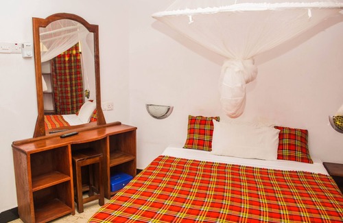 Stone Town Hotel | Stonetown View Inn, a minute away to ferry & city!