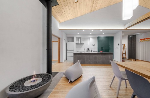 Niseko House | Store 2F Charter Limited 1 group 1 6 people /Abuta-gun Hokkaidō