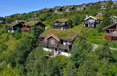 Beitostolen House | Storhytte nær alpinbakken med 6 soverom og badstu