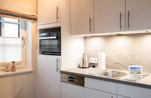 Wenningstedt-Braderup Apartment | Strandgut apartment 4 - Apartment in the house Strandgut with 3 rooms on approx. 80 m²,