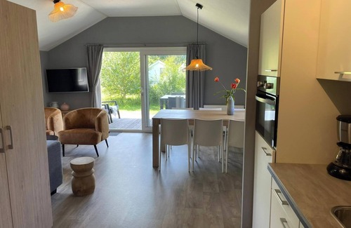 Sint Maartensvlotbrug House | Strand49. nl Glamping bungalow close to the beach 6 people WiFi 3 bedrooms