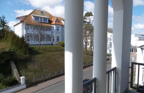 Binz Apartment | strandnahe FeWo mit 2 Schlafzimmern und Balkon, Villa Strandidyll, Binz