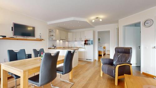 Binz Apartment | strandnahe FeWo mit 2 Schlafzimmern und Terrasse, Residenz Margarete, Binz