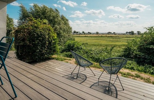 Rettin Apartment | Strandperle - romantic first floor apartment with terrace