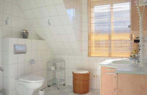 Zingst Apartment | Strandstr 41 Fewo 2