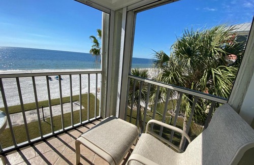 Mid Island House | Strandview #304 - Beachfront condo with screened-in patio and amazing view!
