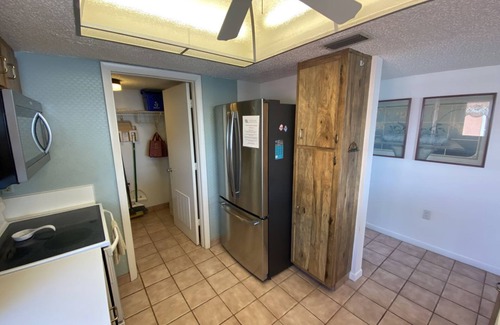 Mid Island Condo | Strandview #304 - Beachfront condo with screened-in patio and amazing view!