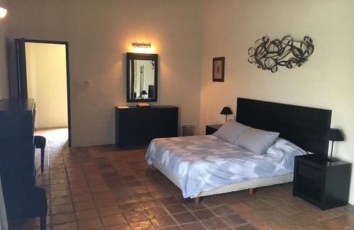 Medellin Villa | Strategically located in central Veracruz, close to everything. Here you rest.