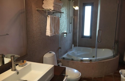 Medellin Villa | Strategically located in central Veracruz, close to everything. Here you rest.