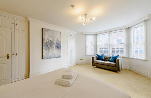 St. Johns Wood Apartment | Strathmore Court Apartments