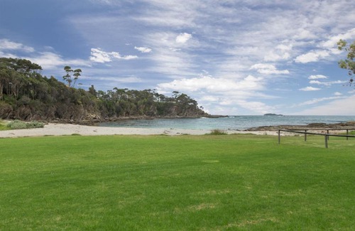 Malua Bay House | 'Strathnaver' on Garden Bay