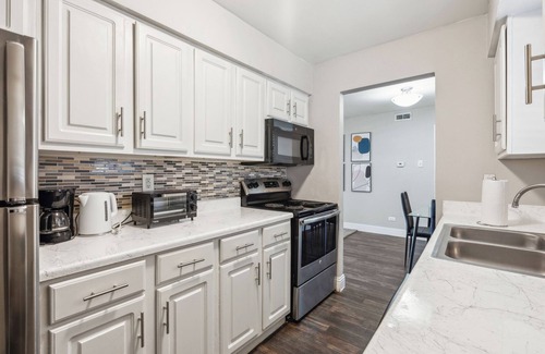 South Arlington Apartment | Stratton 309-D I Spacious 2 Bed 2 Bath