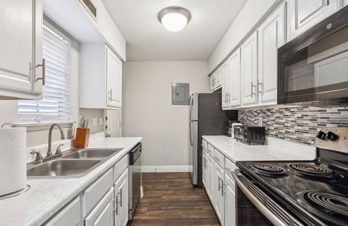 South Arlington Apartment | Stratton 309-D I Spacious 2 Bed 2 Bath