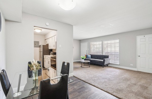 South Arlington Apartment | Stratton 309-D I Spacious 2 Bed 2 Bath