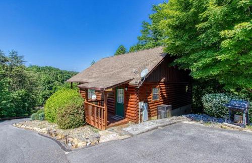 Sevierville House | Strawberry Fields, Indoor resort Pool, WIFI, 685 FREE tickets each paid day