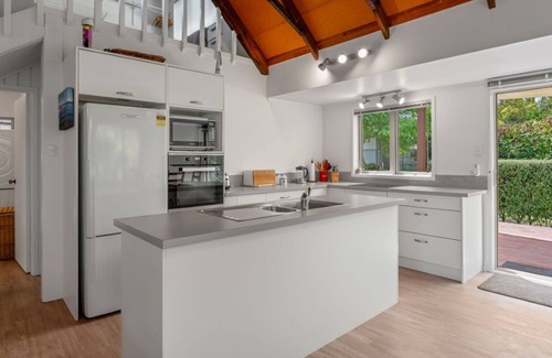 Kinloch House | Stroll to the Lake - only 250m away!