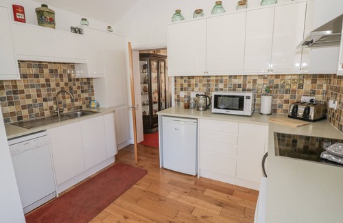 Malvern Cottage | Stubb Oak