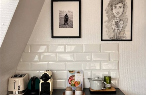 Ternes Apartment | Studette Chic Paris Champs Elysées