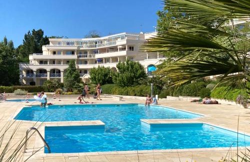 La Baule-Escoublac Apartment | Studio à 300m de la plage, parc, piscine, terrasse