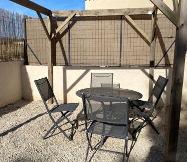 La Tour-d'Aigues House | Studio à la campagne