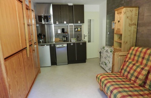 Le Pleynet Apartment | Studio 18m², 50m from slopes with balcony, 3 pers., pets allowed