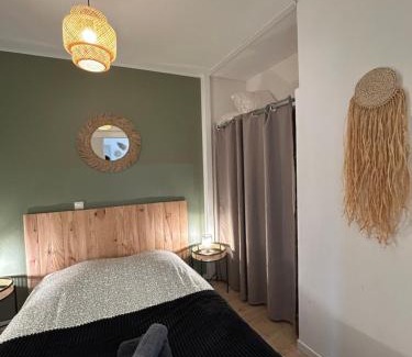 Rochefort-en-Terre Apartment | Studio - 19
