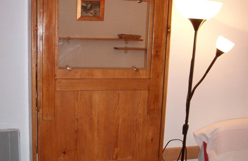 Villard-de-Lans Apartment | Studio 20m² (sleeps 4) Close to slopes + hiking / biking Small pet: 30€