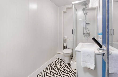 Middlesbrough Apartment | 🌟Studio 3 - City Centre - Free Wifi & Smart TV🌟