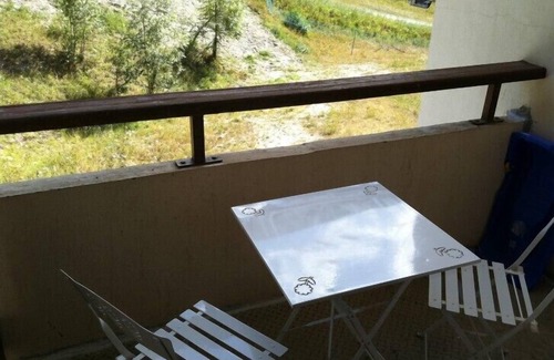 Valfrejus Apartment | Studio 4personnes facing south and the slopes with Balcony.