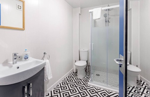 Middlesbrough Apartment | 🌟Studio 6 - City Centre - Free Wifi & Smart TV🌟