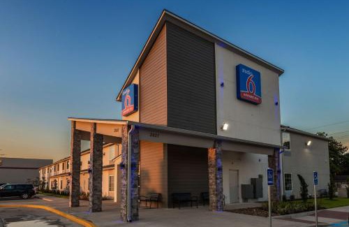 Lake Charles Hotel | Studio 6 Lake Charles