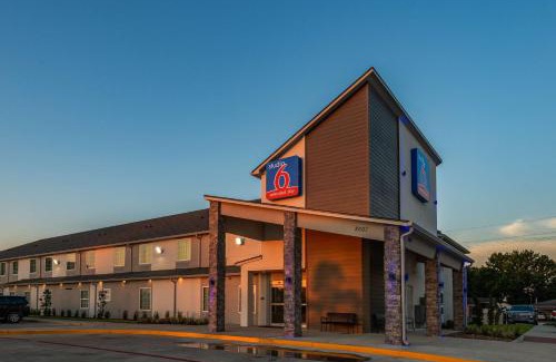 Lake Charles Hotel | Studio 6 Lake Charles