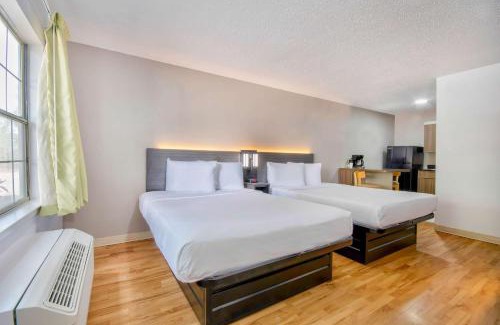 Wetmore Hotel | Studio 6-San Antonio, TX - Six Flags