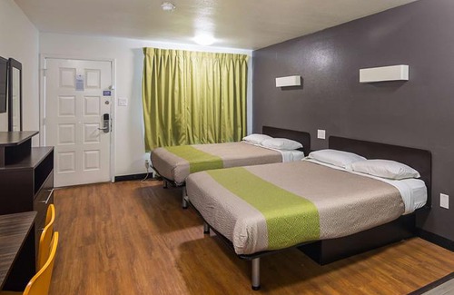 Tyler Hotel | Studio 6 Tyler - Northwest