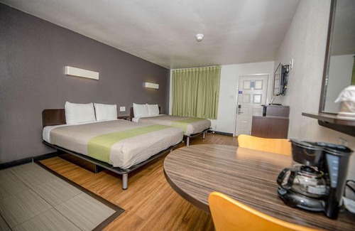 Tyler Hotel | Studio 6 Tyler - Northwest