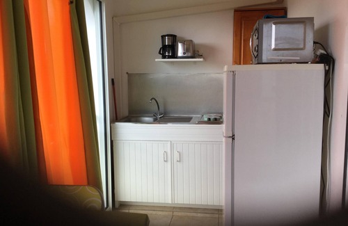 Saint Felix Apartment | Studio: A/C, loggia, sea and mountain view, Wi-Fi, 10 min from Sainte Anne Beach
