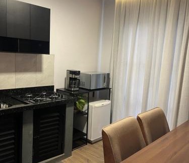Estrada das Areias Apartment | Studio aconchegante e tranquilo! Perto de tudo!