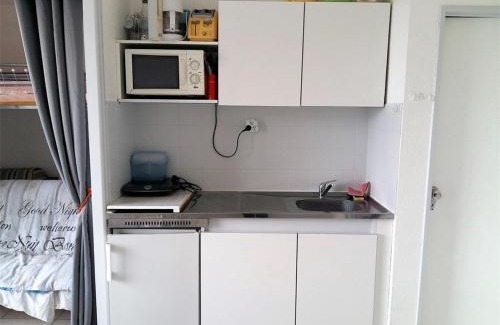 Argeles Plage Apartment | Studio Alcôve 3 pers avec balcon et parking privé à 300m des plages d'Argelès - FR-1-388-60