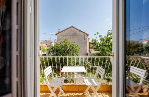 Plaine de la Brague Apartment | Studio Antibes - 5min des plages - Parking gratuit - Climatisation